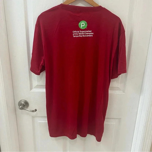 Tampa Bay Buccaneers 2020 World Series Champions Red Shirt XL Publix Sponsored - Picture 4 of 4